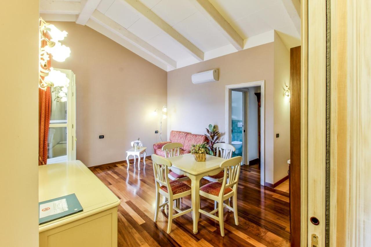 Residence Villa Il Casale - Appartamenti Wellness E Piscina Riscaldata Tovo San Giacomo Eksteriør bilde