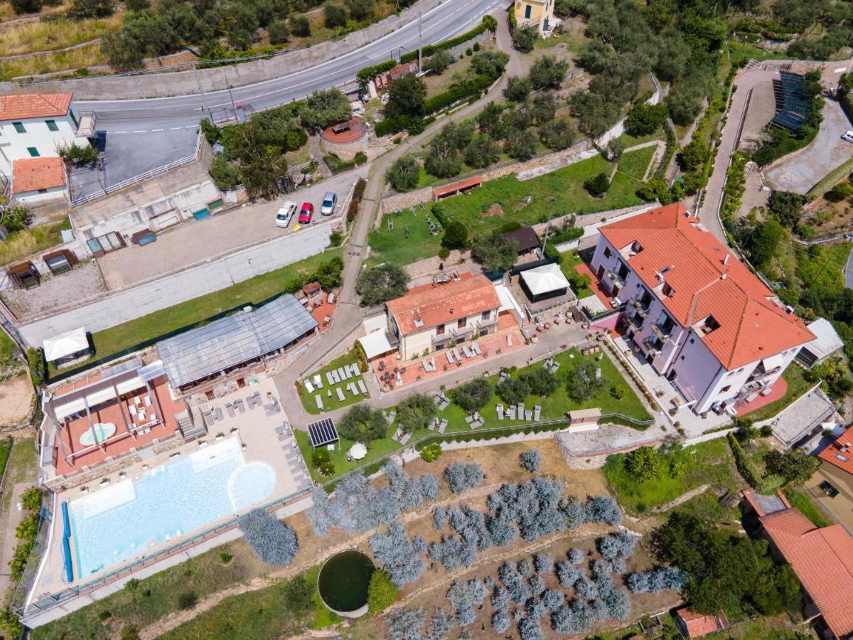 Residence Villa Il Casale - Appartamenti Wellness E Piscina Riscaldata Tovo San Giacomo Eksteriør bilde