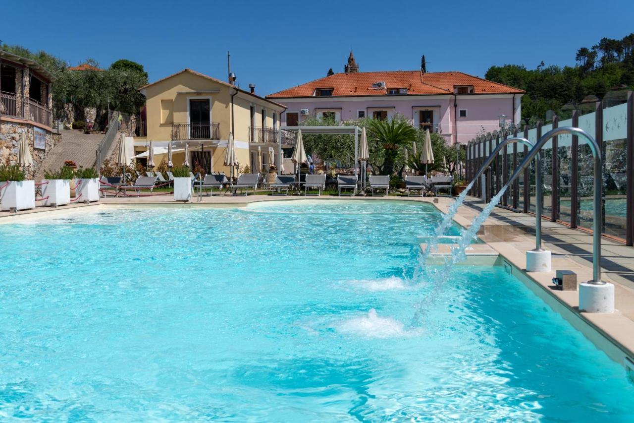 Residence Villa Il Casale - Appartamenti Wellness E Piscina Riscaldata Tovo San Giacomo Eksteriør bilde