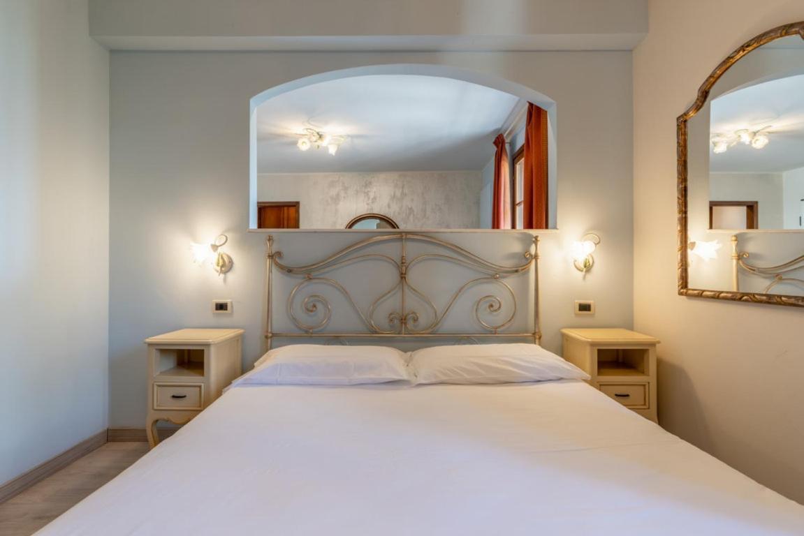 Residence Villa Il Casale - Appartamenti Wellness E Piscina Riscaldata Tovo San Giacomo Eksteriør bilde