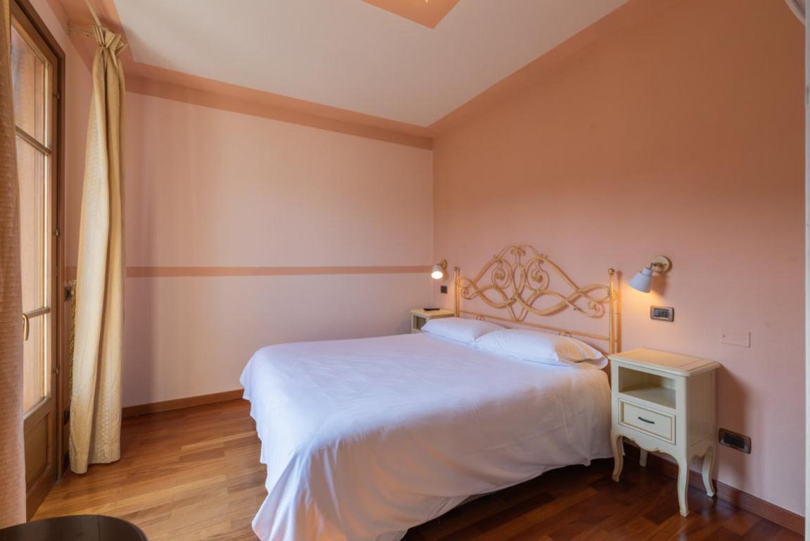 Residence Villa Il Casale - Appartamenti Wellness E Piscina Riscaldata Tovo San Giacomo Eksteriør bilde
