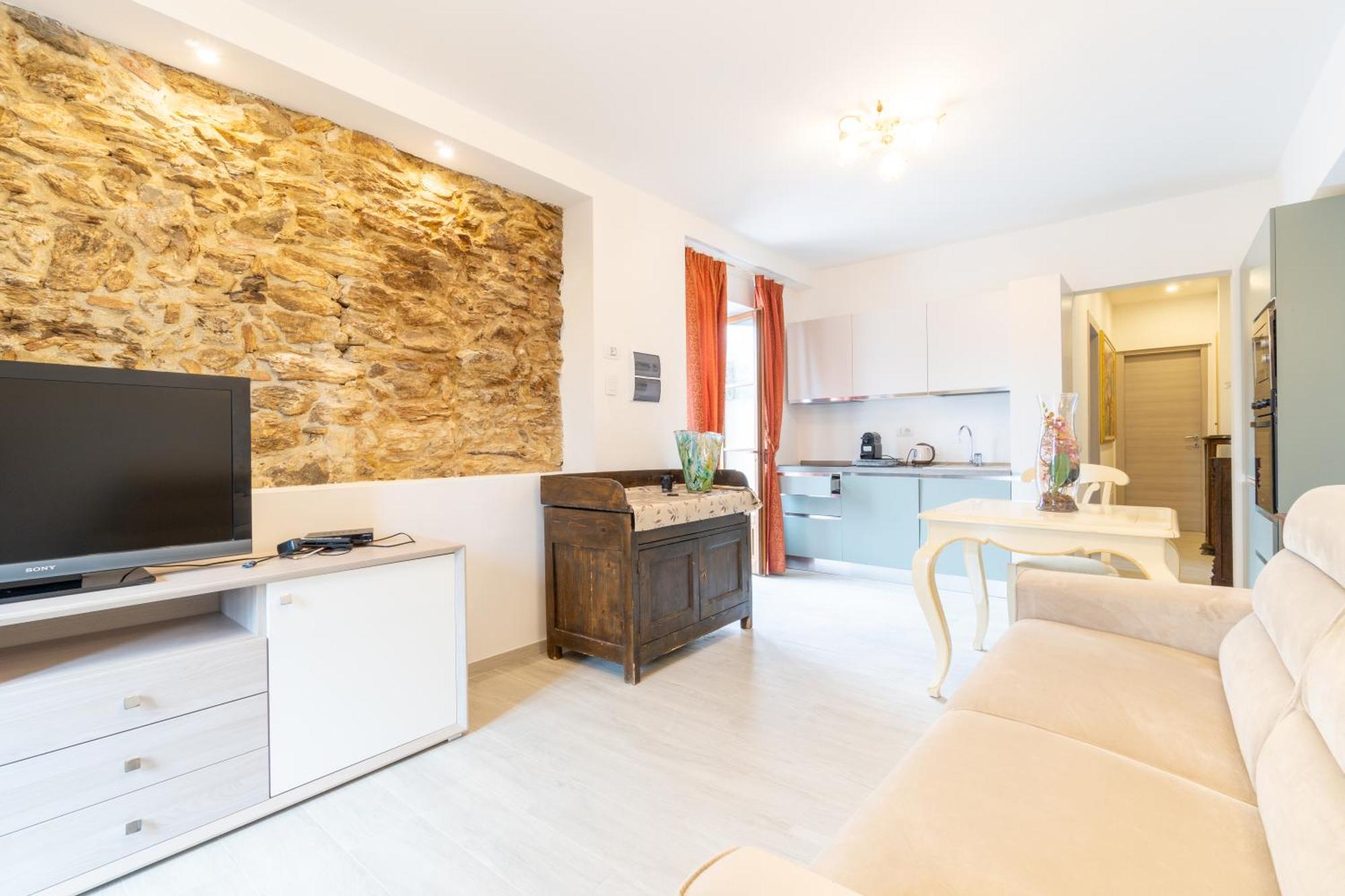 Residence Villa Il Casale - Appartamenti Wellness E Piscina Riscaldata Tovo San Giacomo Eksteriør bilde