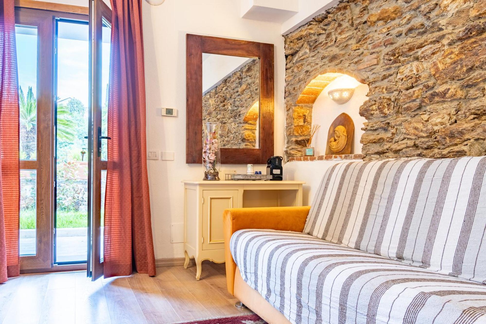 Residence Villa Il Casale - Appartamenti Wellness E Piscina Riscaldata Tovo San Giacomo Eksteriør bilde